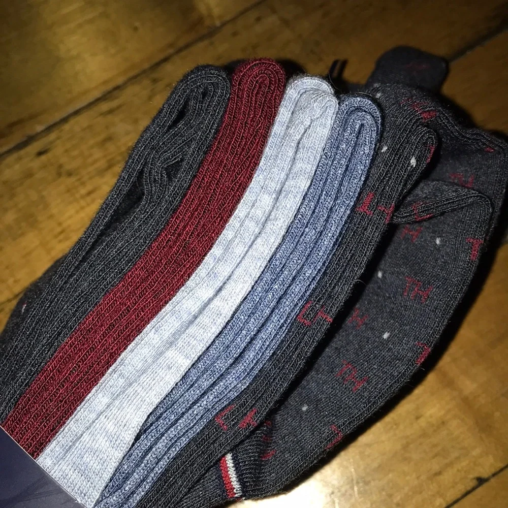 Tommy Hilfiger Men's Crew Socks Pack in Charcoal Gray & Burgundy Accents